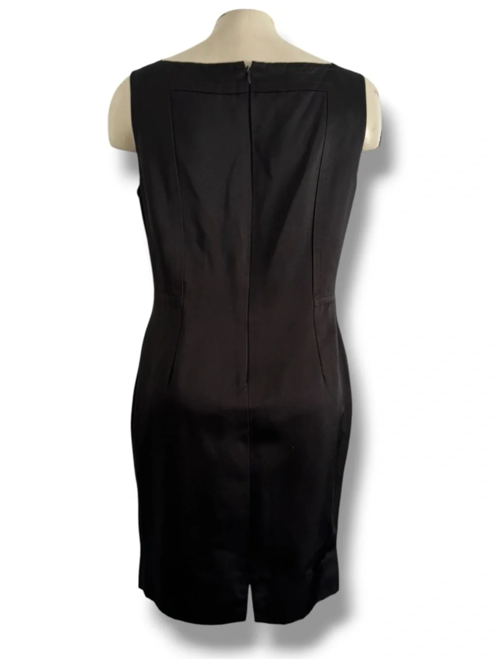 DESIGNER ST. JOHN COUTURE BLACK SILK STRAIGHT SHEATH BUSINESS DRESS SZ 8 - Picture 3 of 4